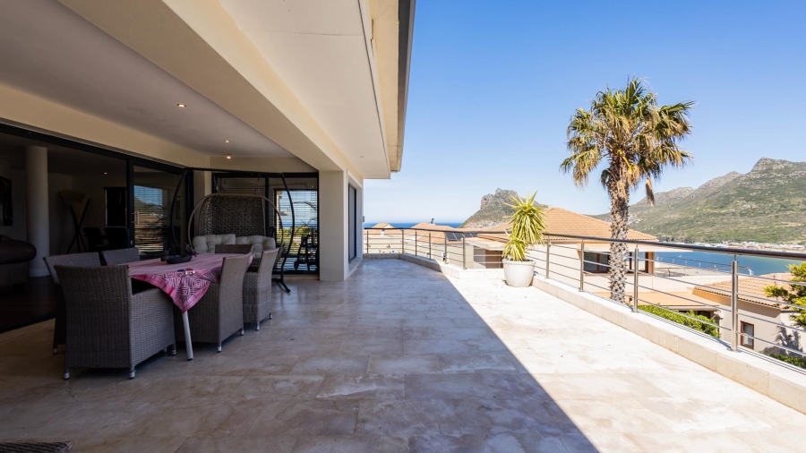 4 Bedroom Property for Sale in Hillcrest Western Cape